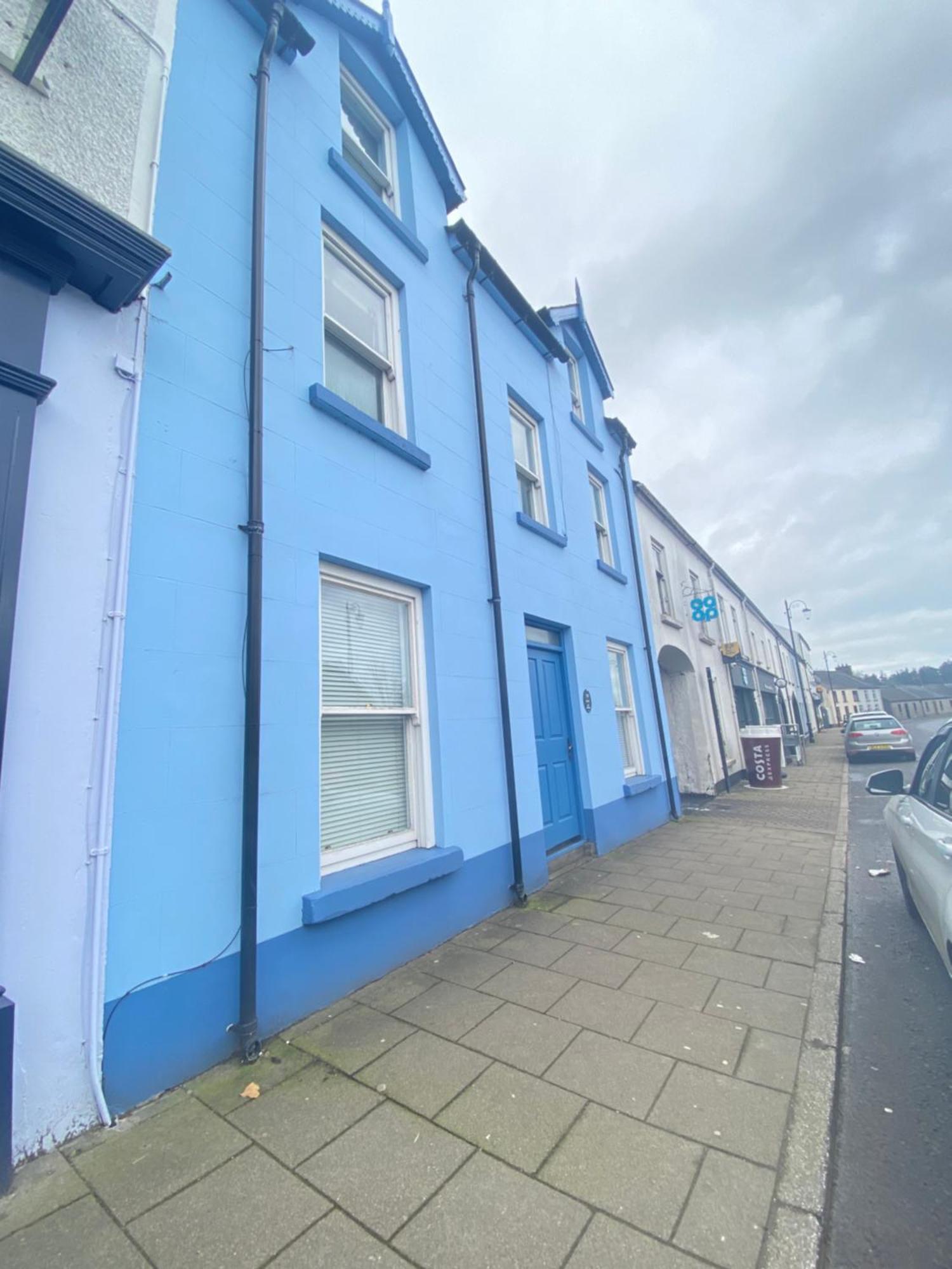 The Blue House Apartments ブッシュミルズ エクステリア 写真