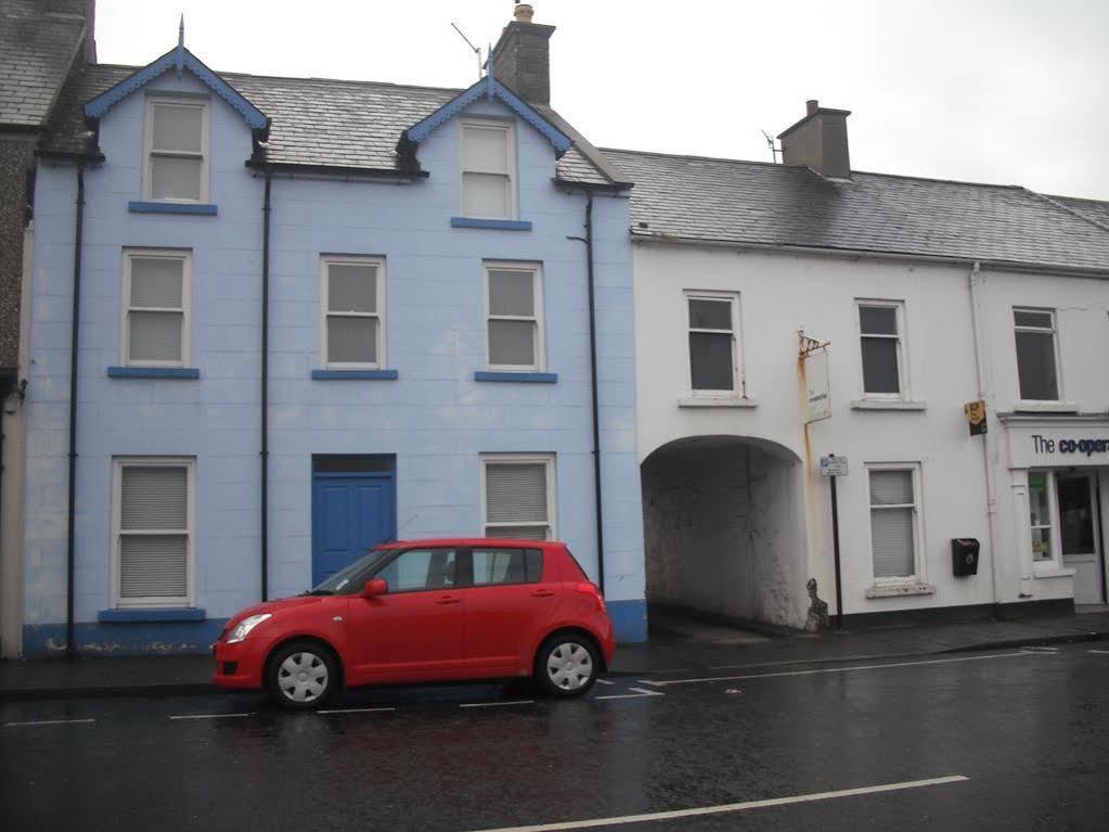 The Blue House Apartments ブッシュミルズ エクステリア 写真